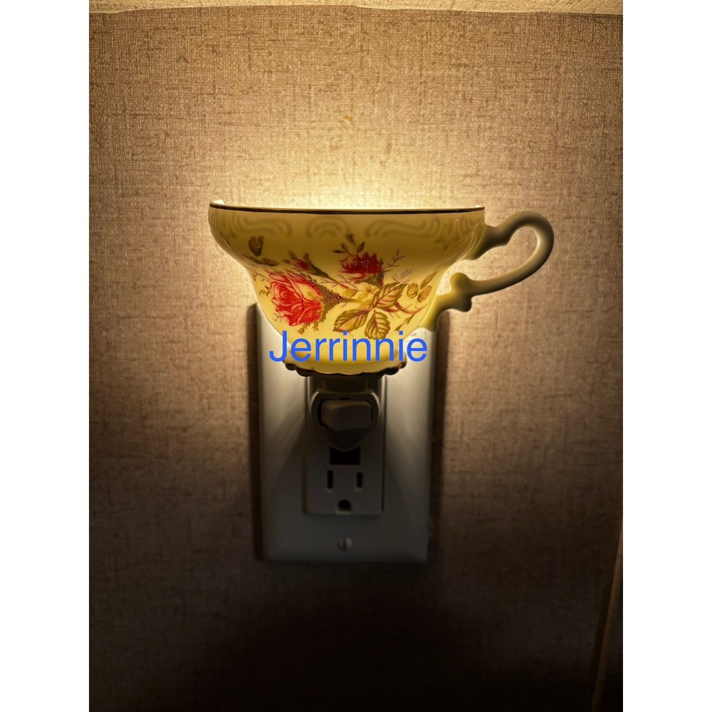 Handcrafted Porcelain Teacup Night Light Red Rose Floral Vintage Style Gold Trim